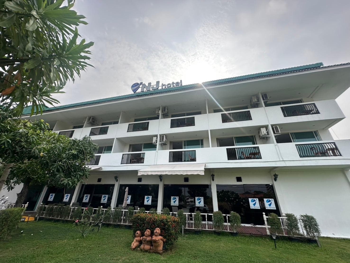 NJ INTHAI HOTEL photo 3