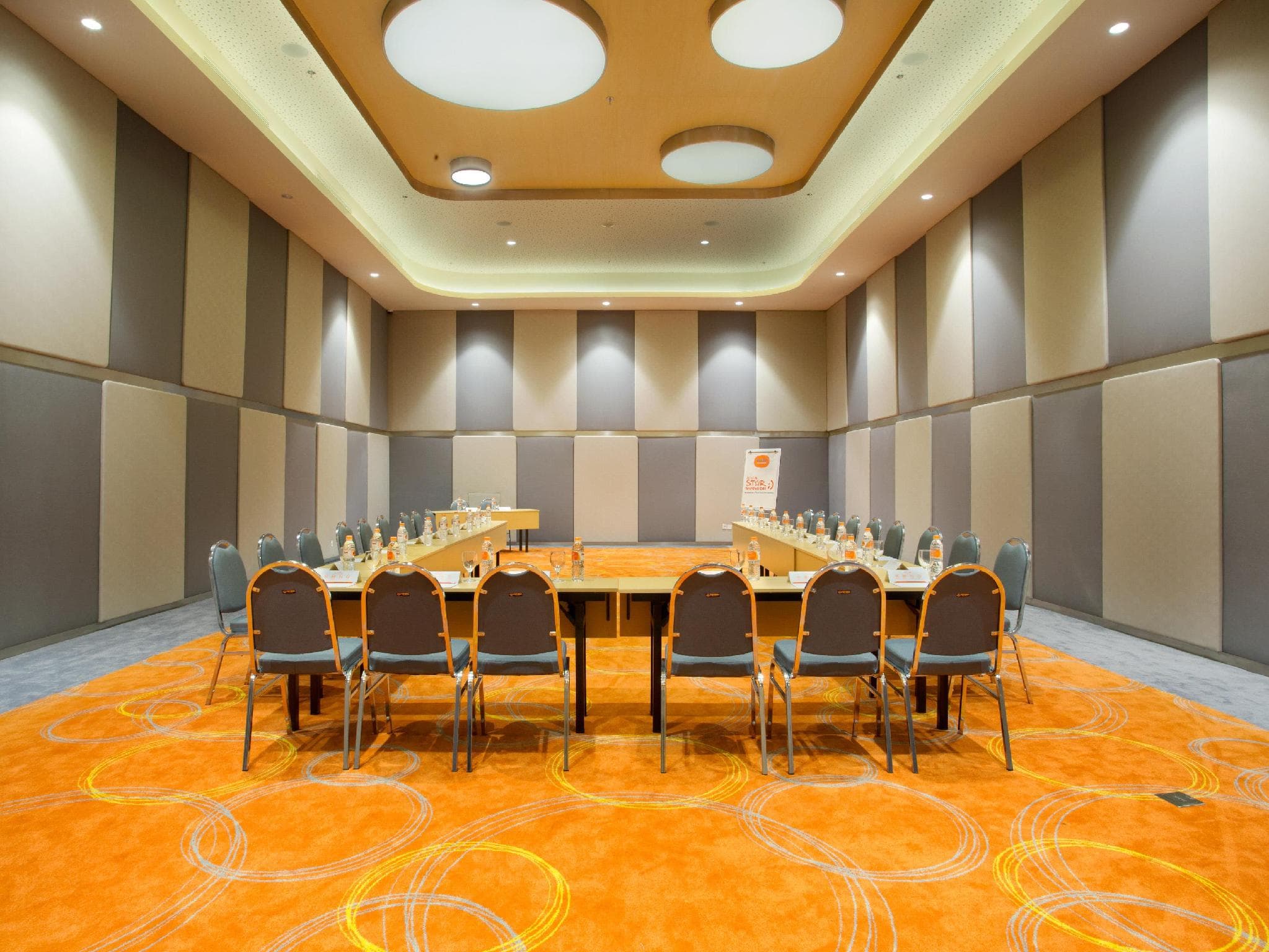 HARRIS Hotel & Conventions Bekasi photo 4