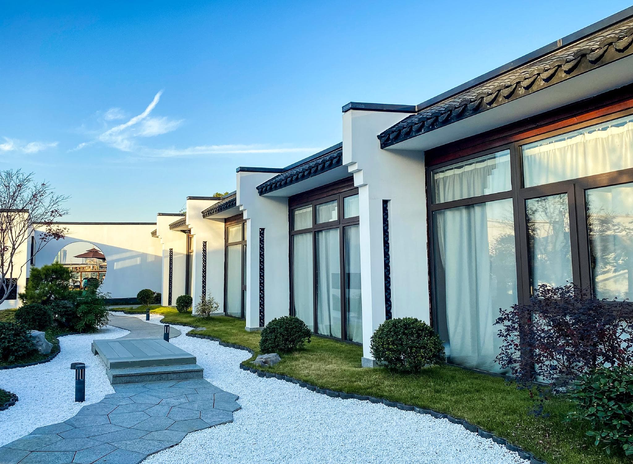 Qiyue West Lake Culture Hotel (Hangzhou West Lake Hubin Intime Store)
