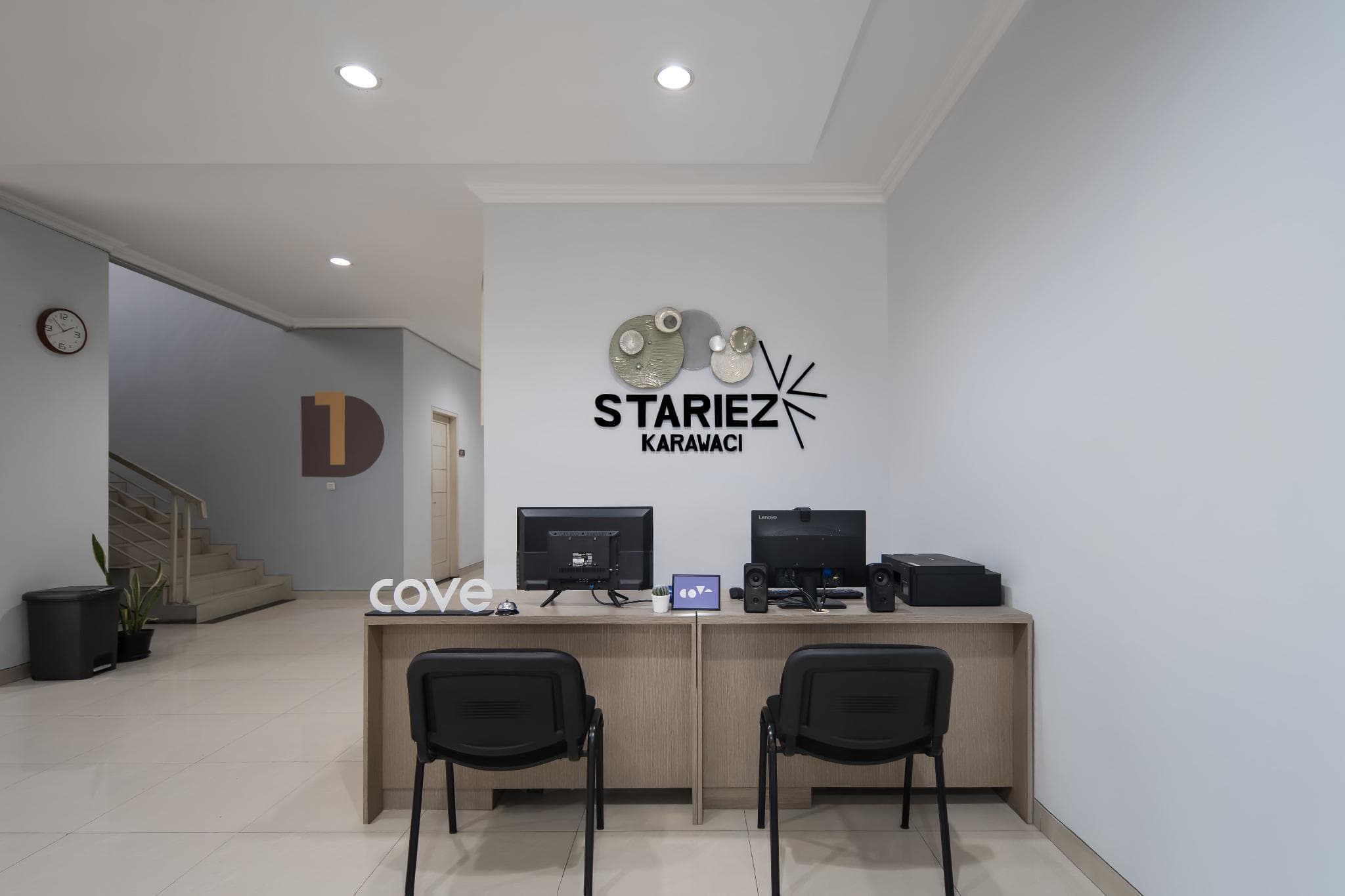 Cove Stariez photo 4