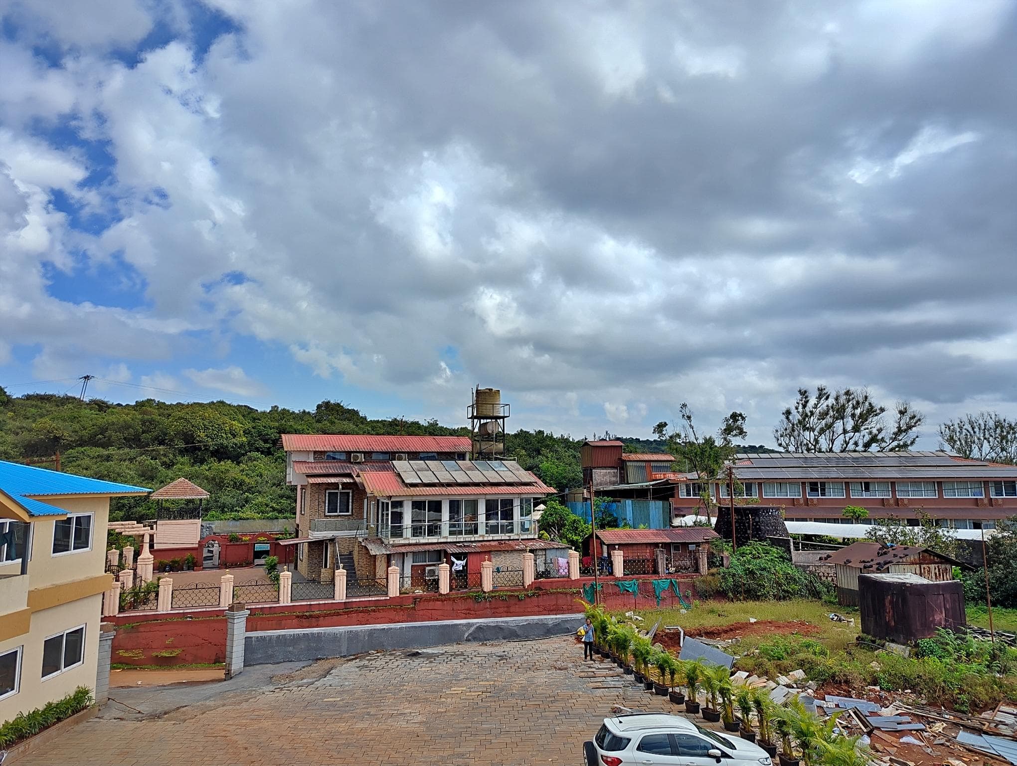 Savyasaachii Hotel, Mahabaleshwar - Pure Veg photo 3