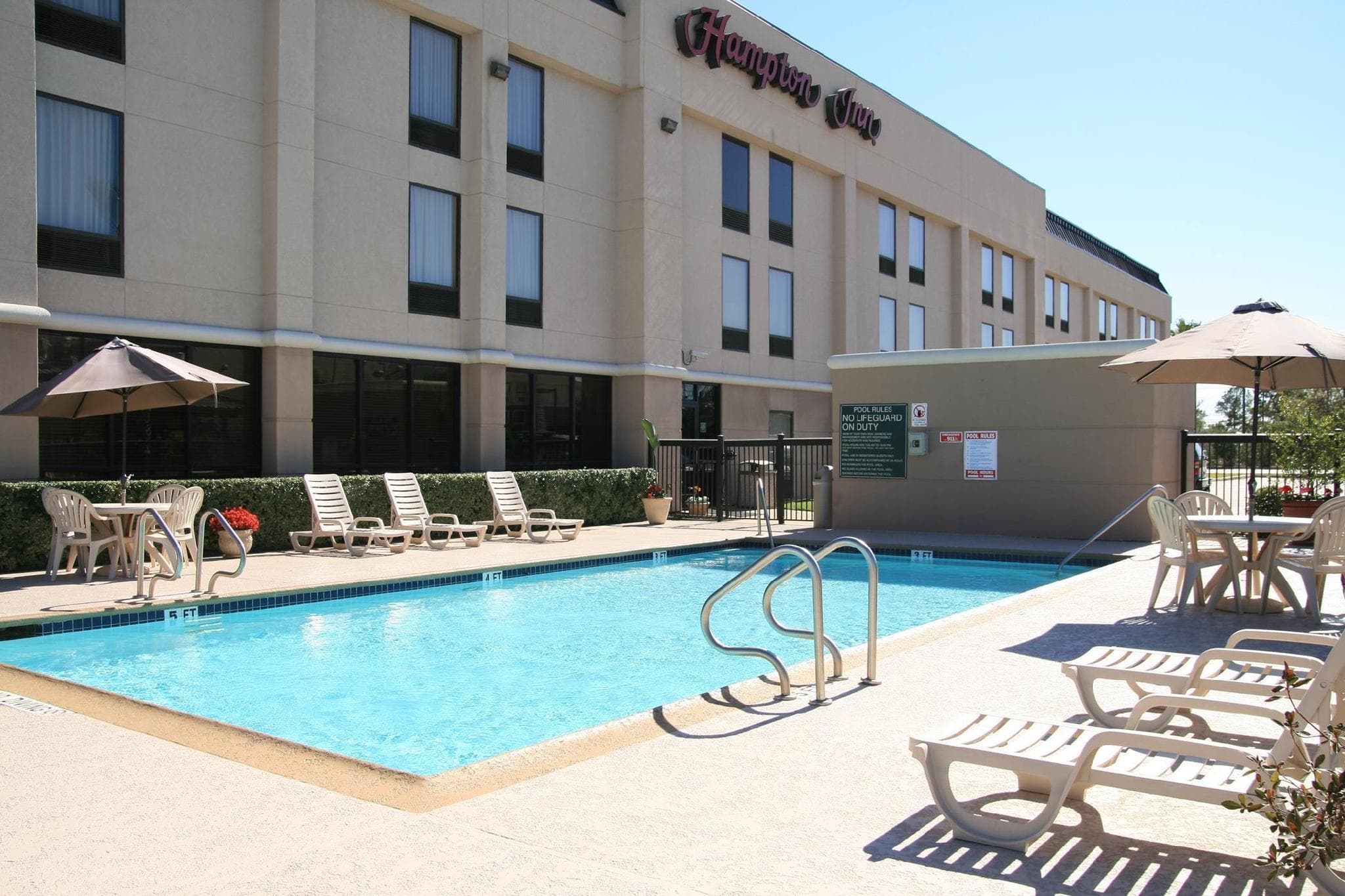 Hampton Inn Houston-Brookhollow photo 3