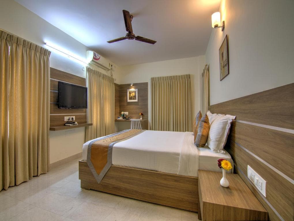 Sunshine Suites Grand Deluxe photo 2