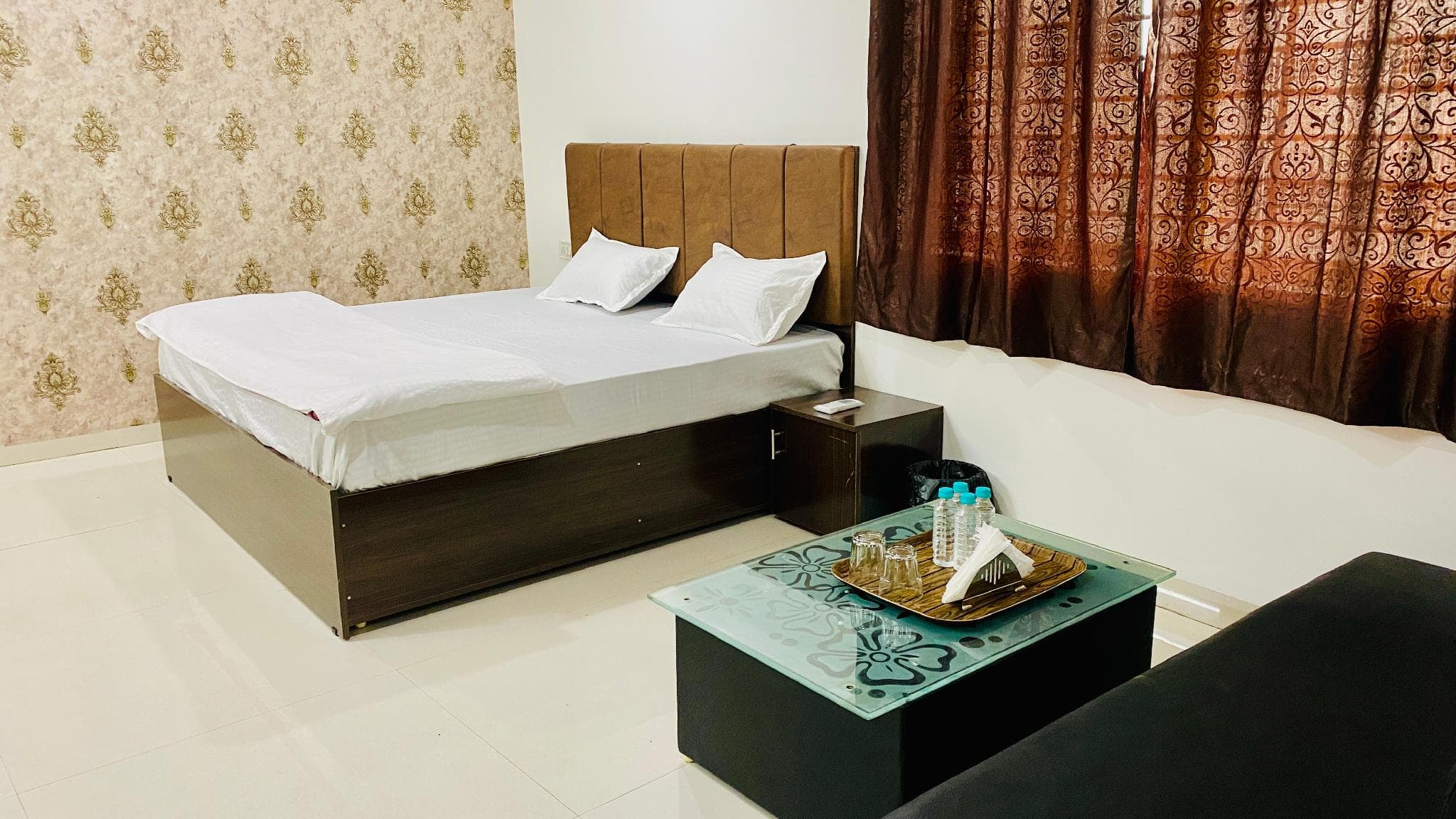 Hotel Ambika Avenue photo 2