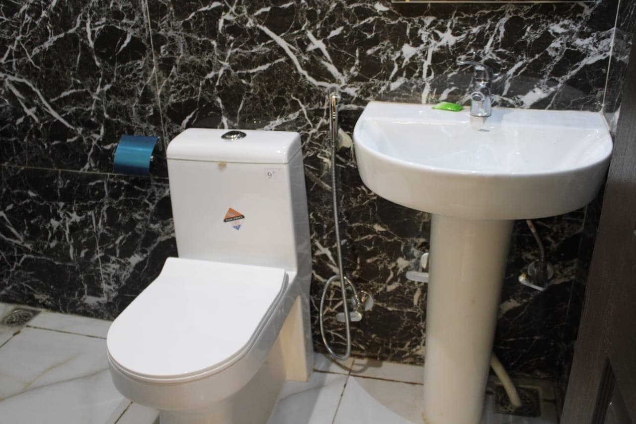 Hotel Black Diamond Zirakpur Bustan photo 3