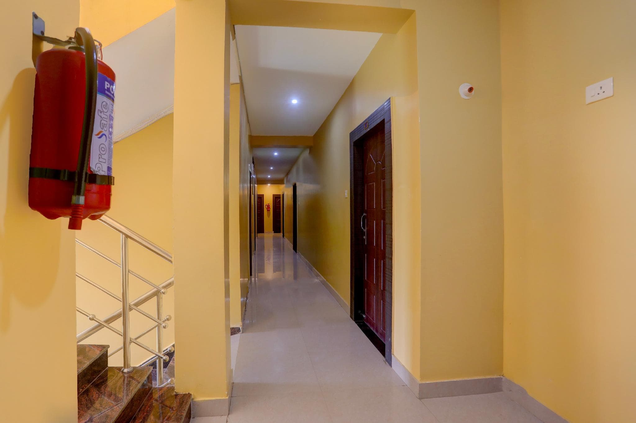 Super Hotel O New Marine Drive Puri Formerly Padmahar photo 5