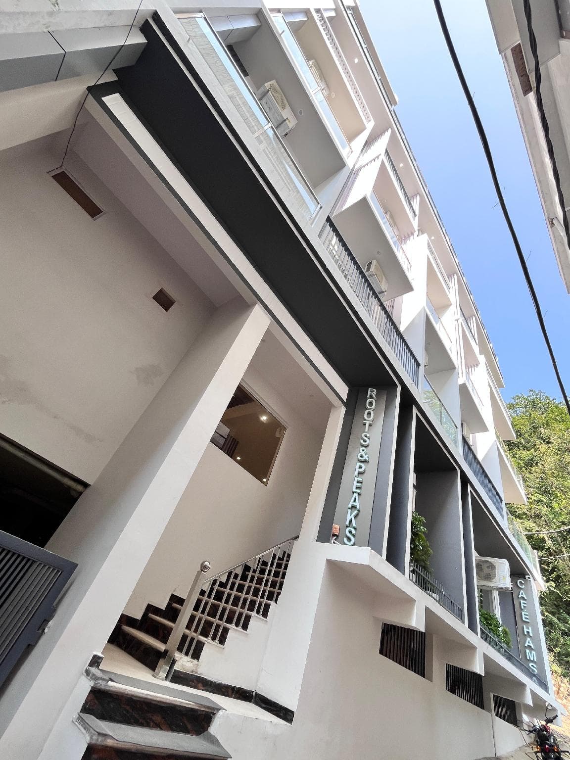 Roots and Peaks Wellness Hotel photo 3