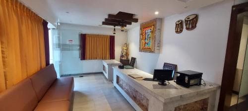 Hotel Sri Krishna Veg and Residency Murugeshpalya photo 4