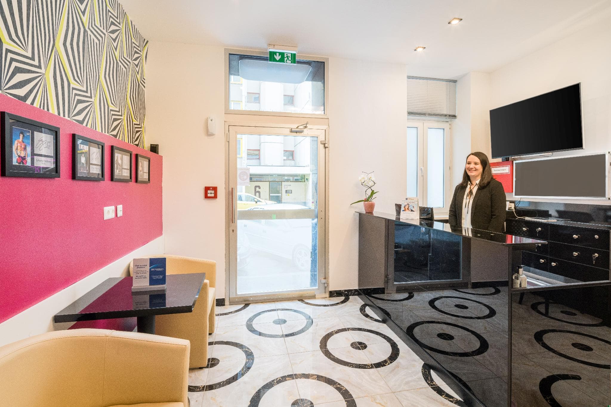Best Western Plus Celebrity Suites photo 3