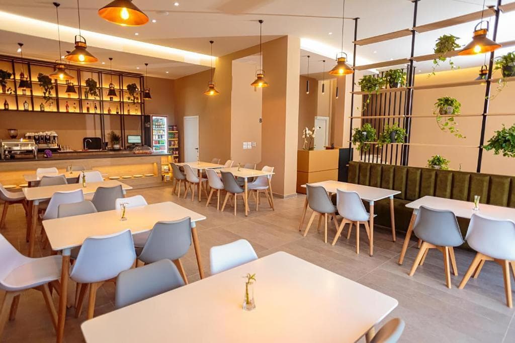 Toto Hotel & Apartments