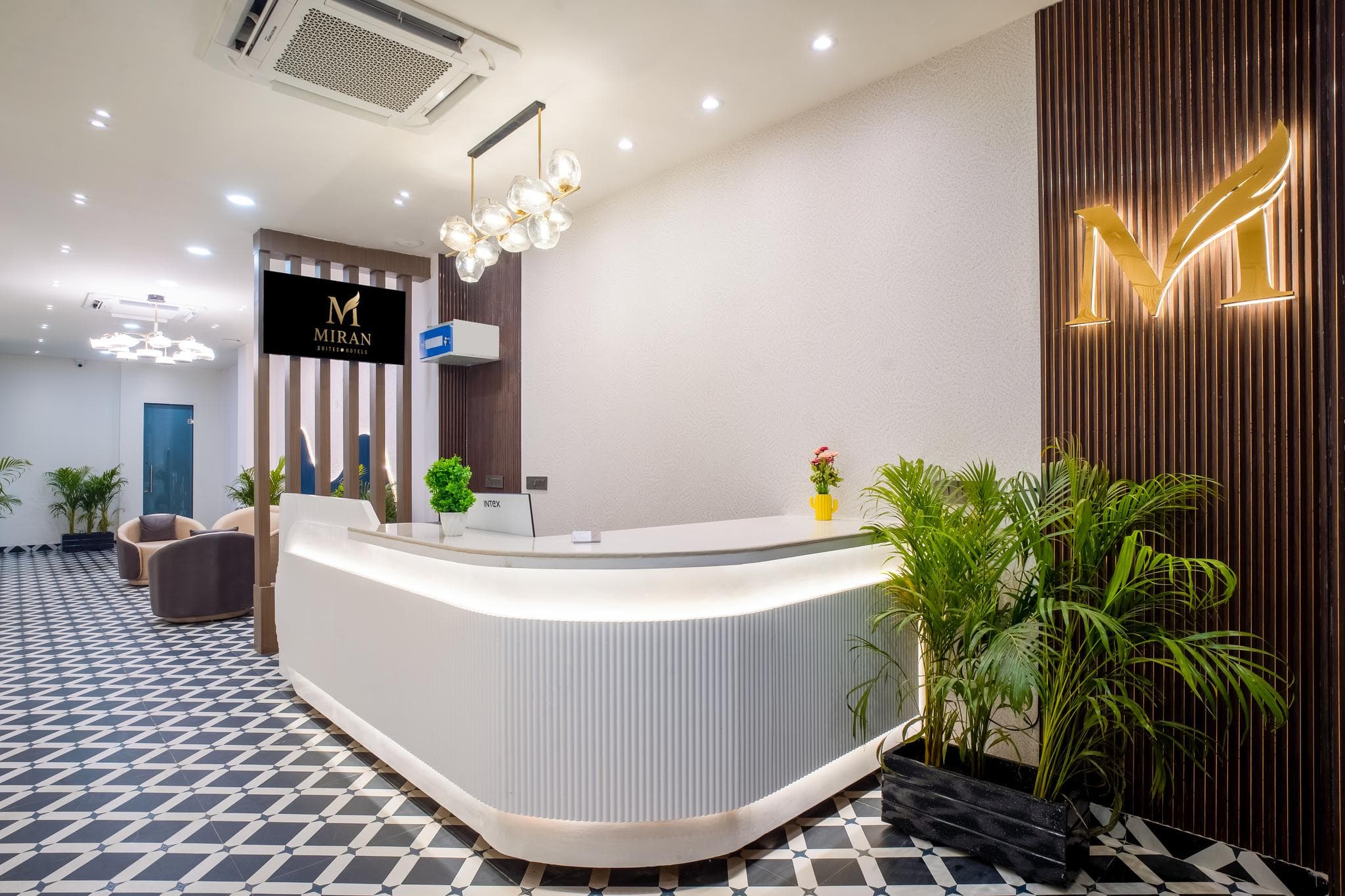 Miran Hotel & Suites - Mathura Road Faridabad