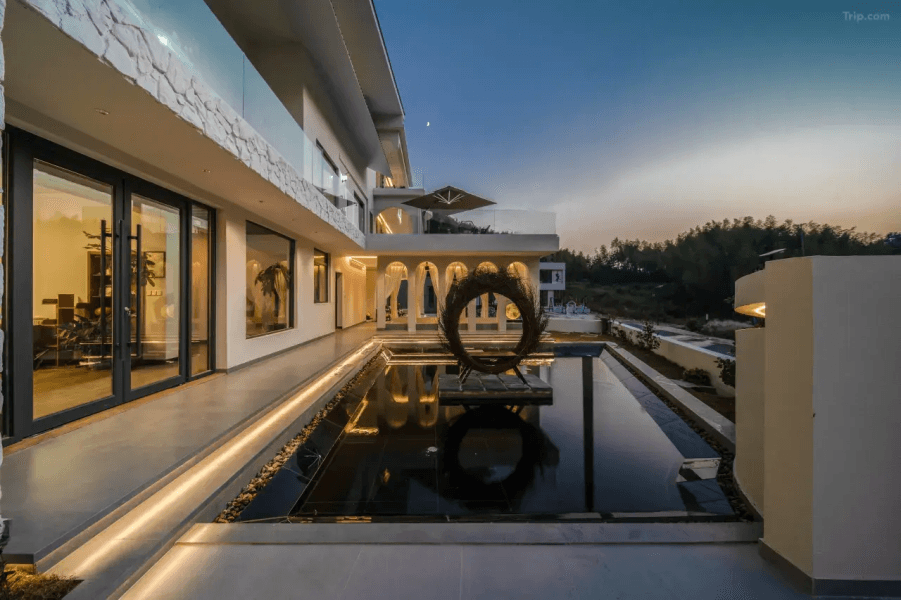 Tianzhu Mingyuejian Designer Smart Hotel