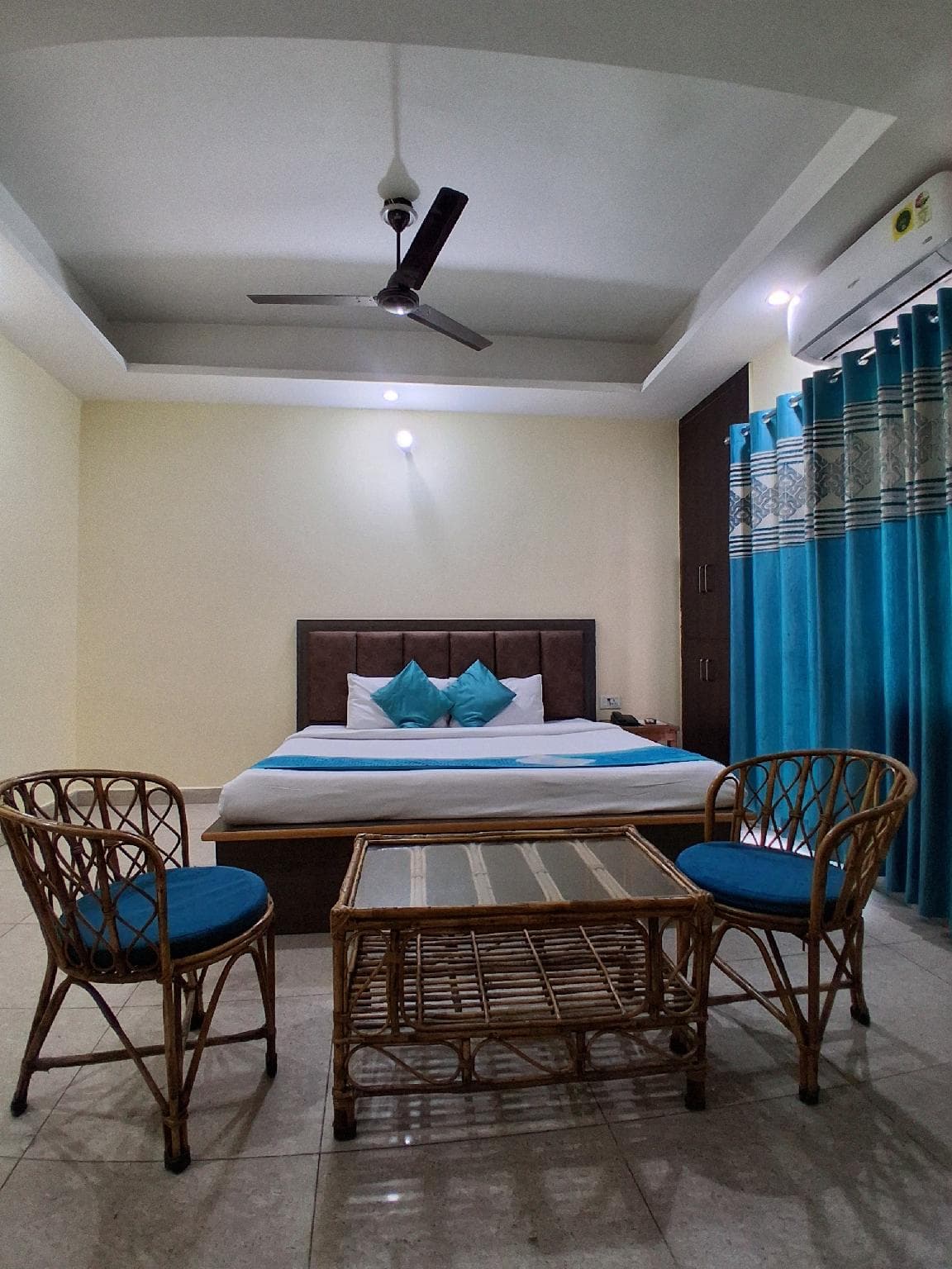 Hotel Narayan Inn Unit of Jethuri Hotels photo 5