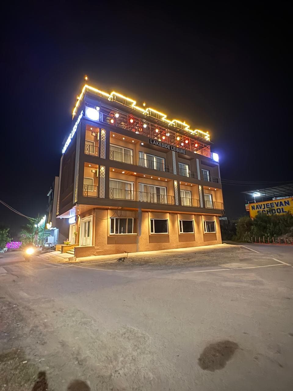 Lakeside Leisure A Lake View Hotel photo 3