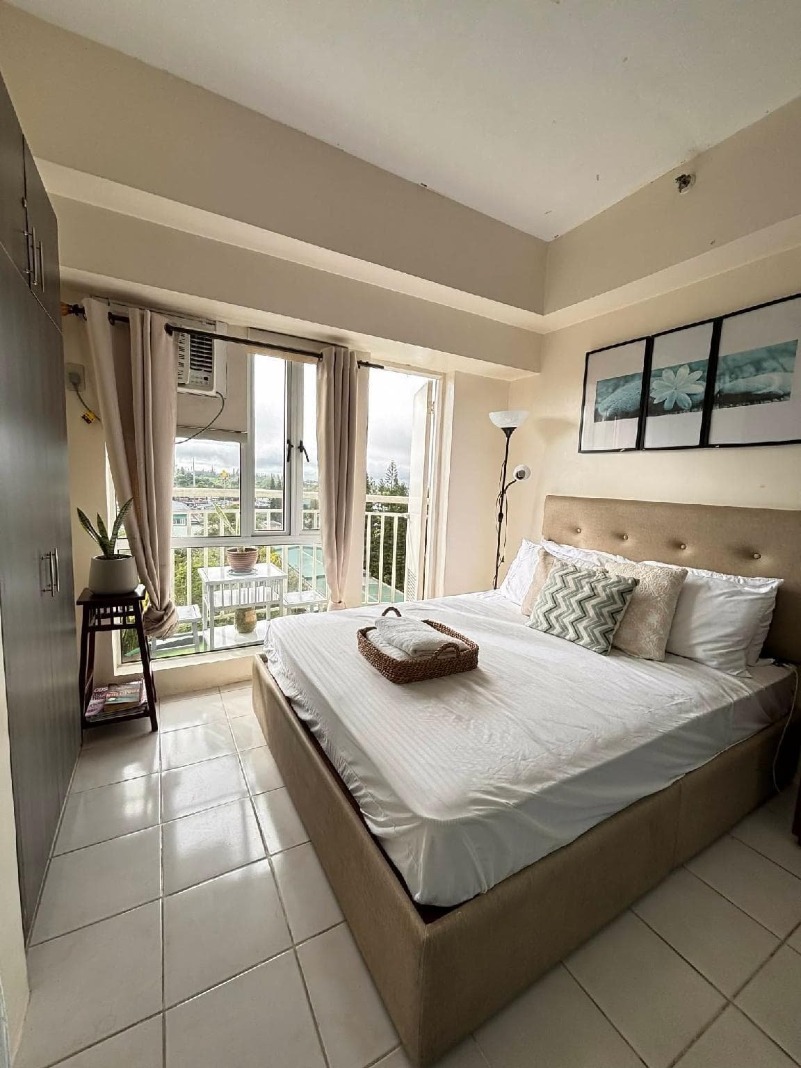 ROVICS Suite @Tagaytay Prime Residences