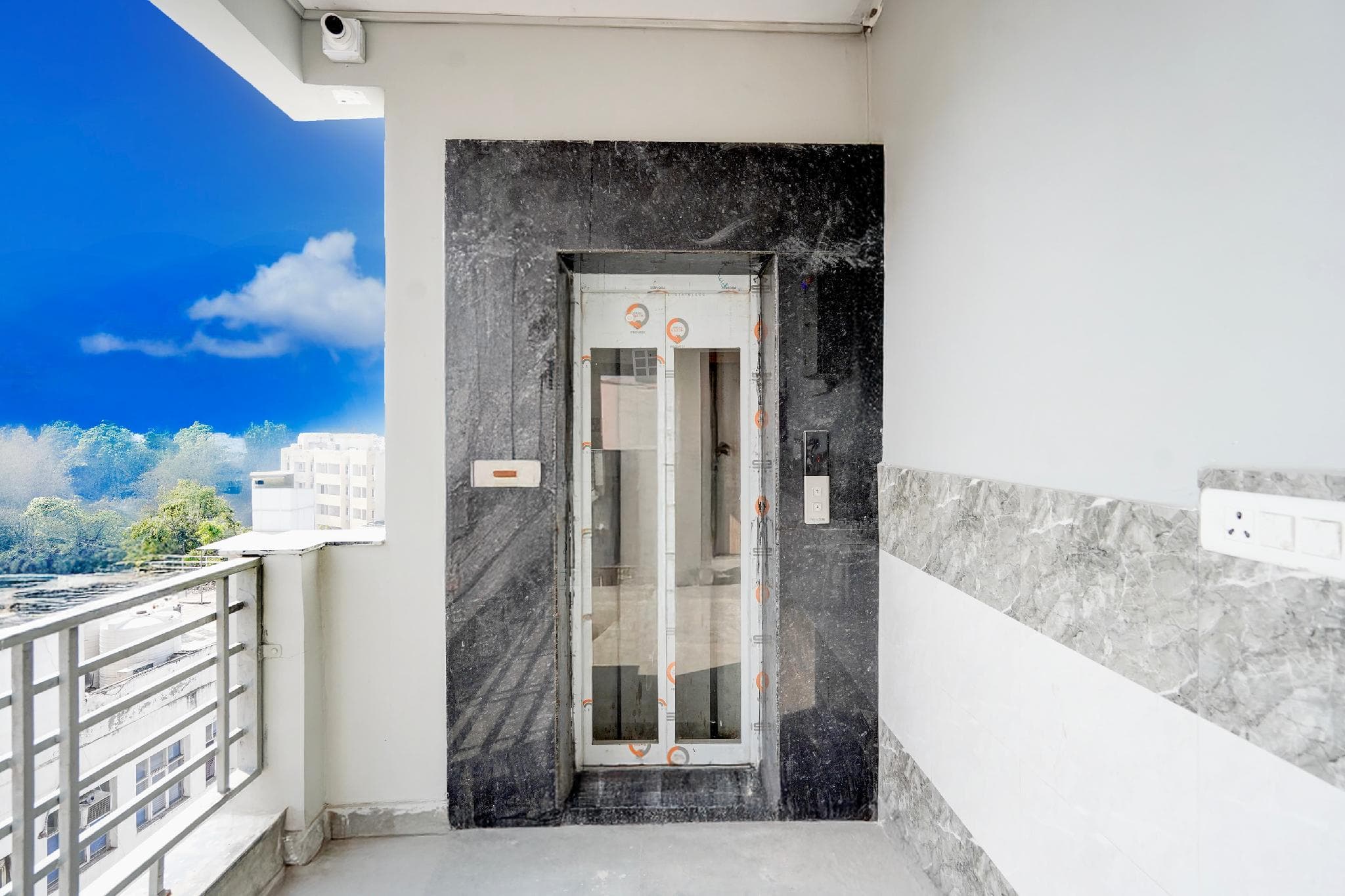 Super Townhouse Sector 18 Udhyog Vihar photo 4