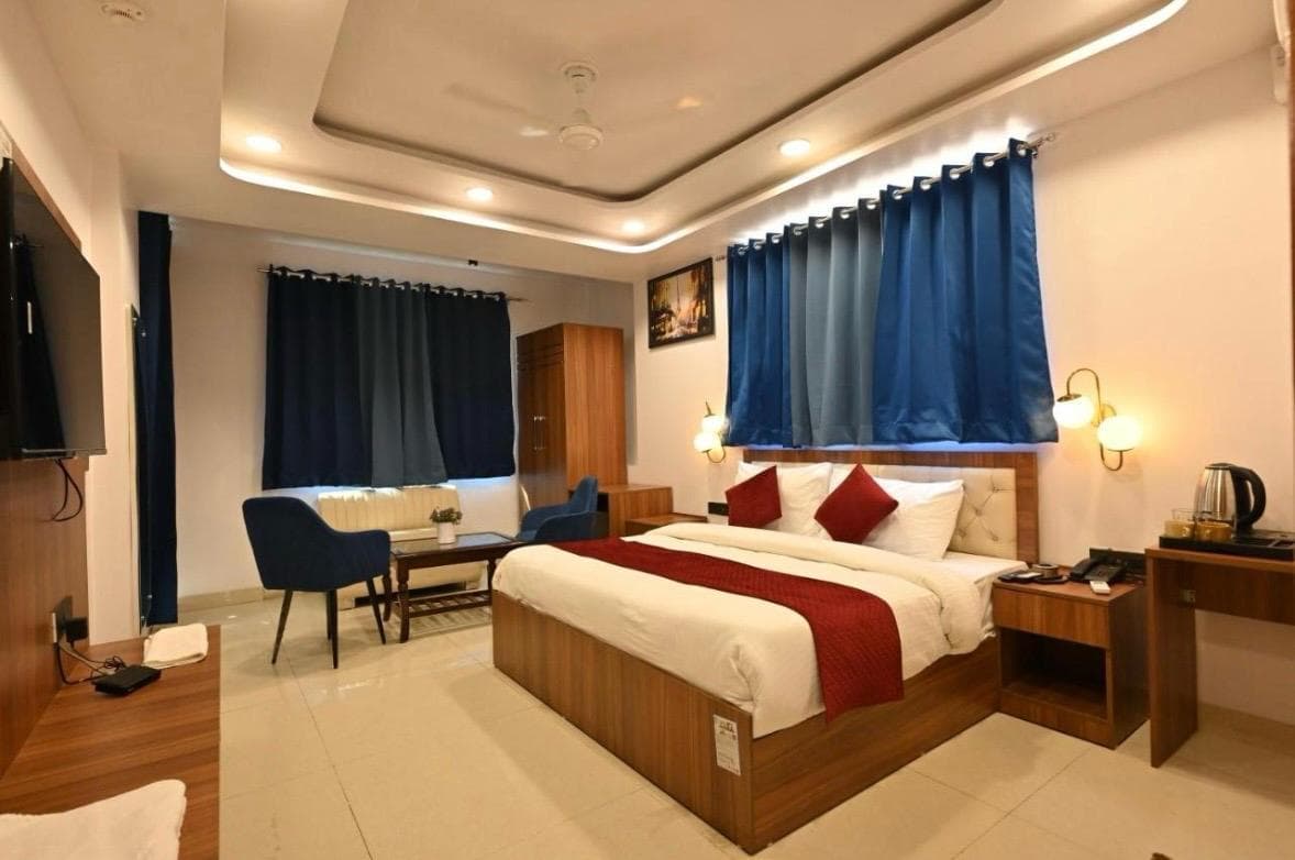 Hotel Airport Flight Path by Bunch Hotels Pvt Ltd