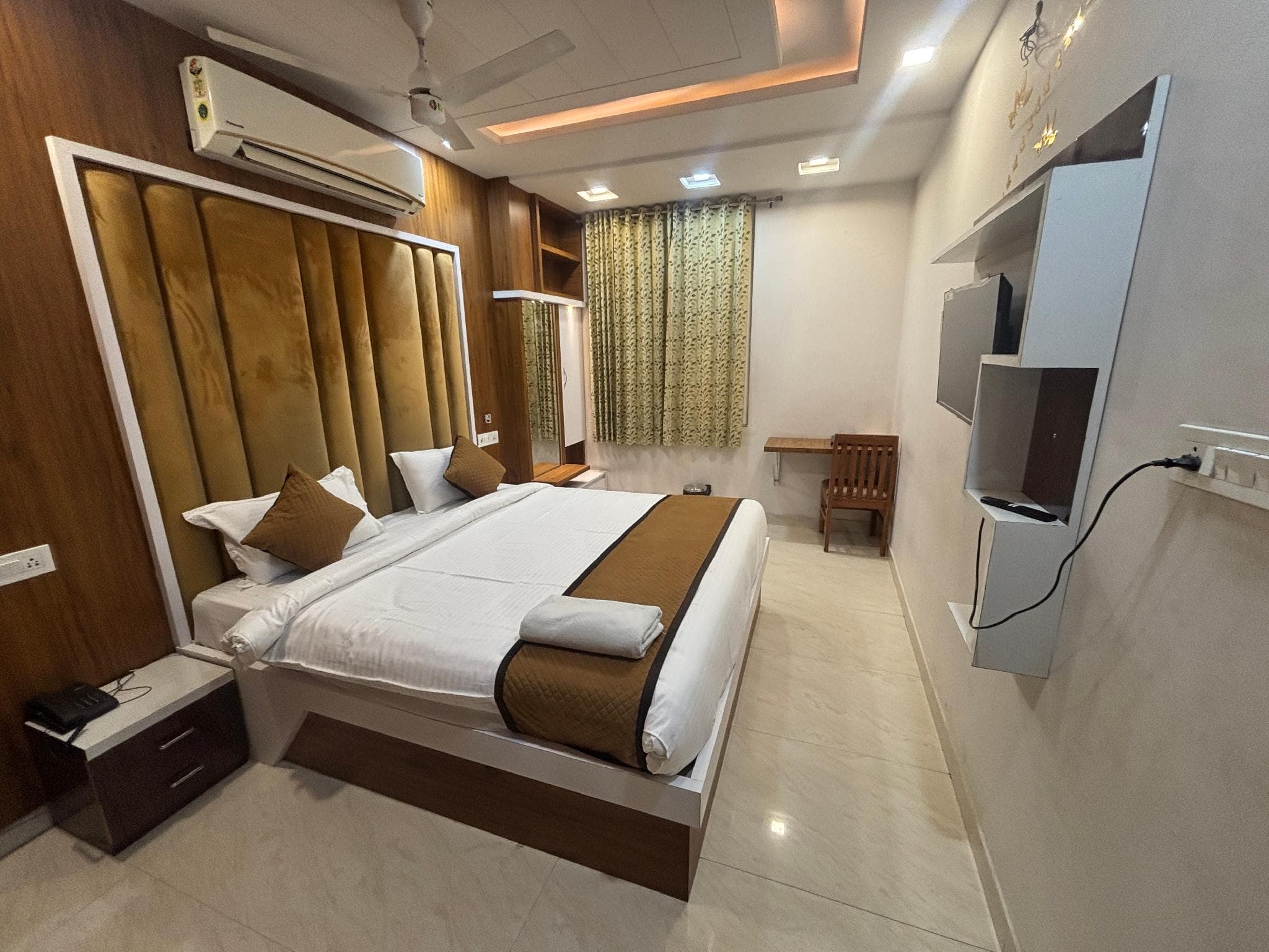 Hotel Om Elegance