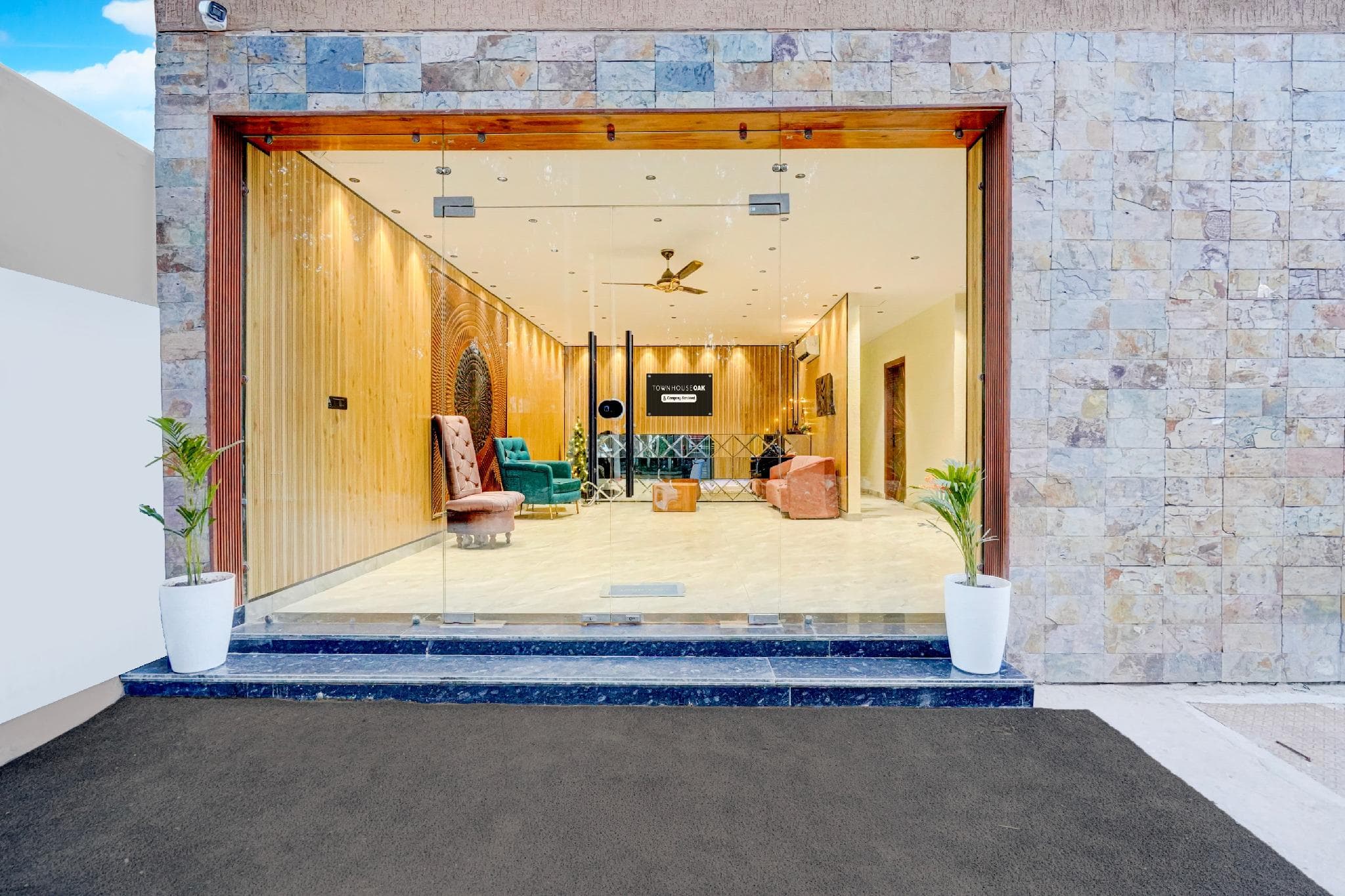 Super Townhouse OAK Chandigarh Ambala Expressway Gazipur Formerly Troy Resorts and Wellness photo 3