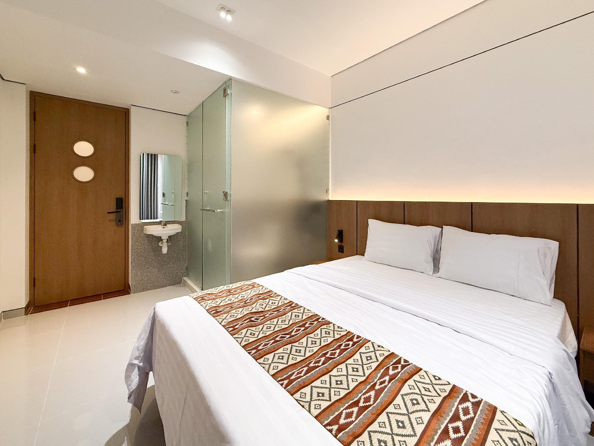 Novhalia Homestay near Jogja Expo Center RedPartner