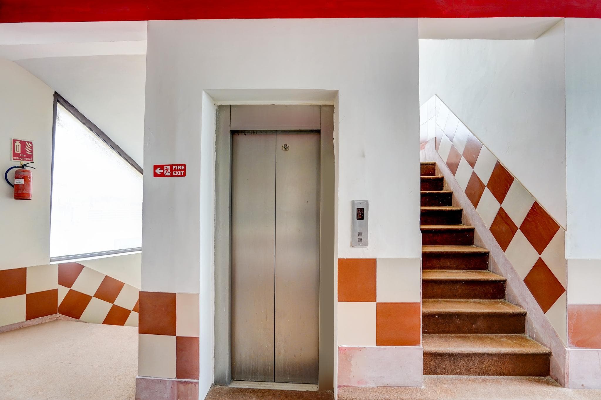 Hotel O Sector 93 Noida Formerly Grand Empire photo 4