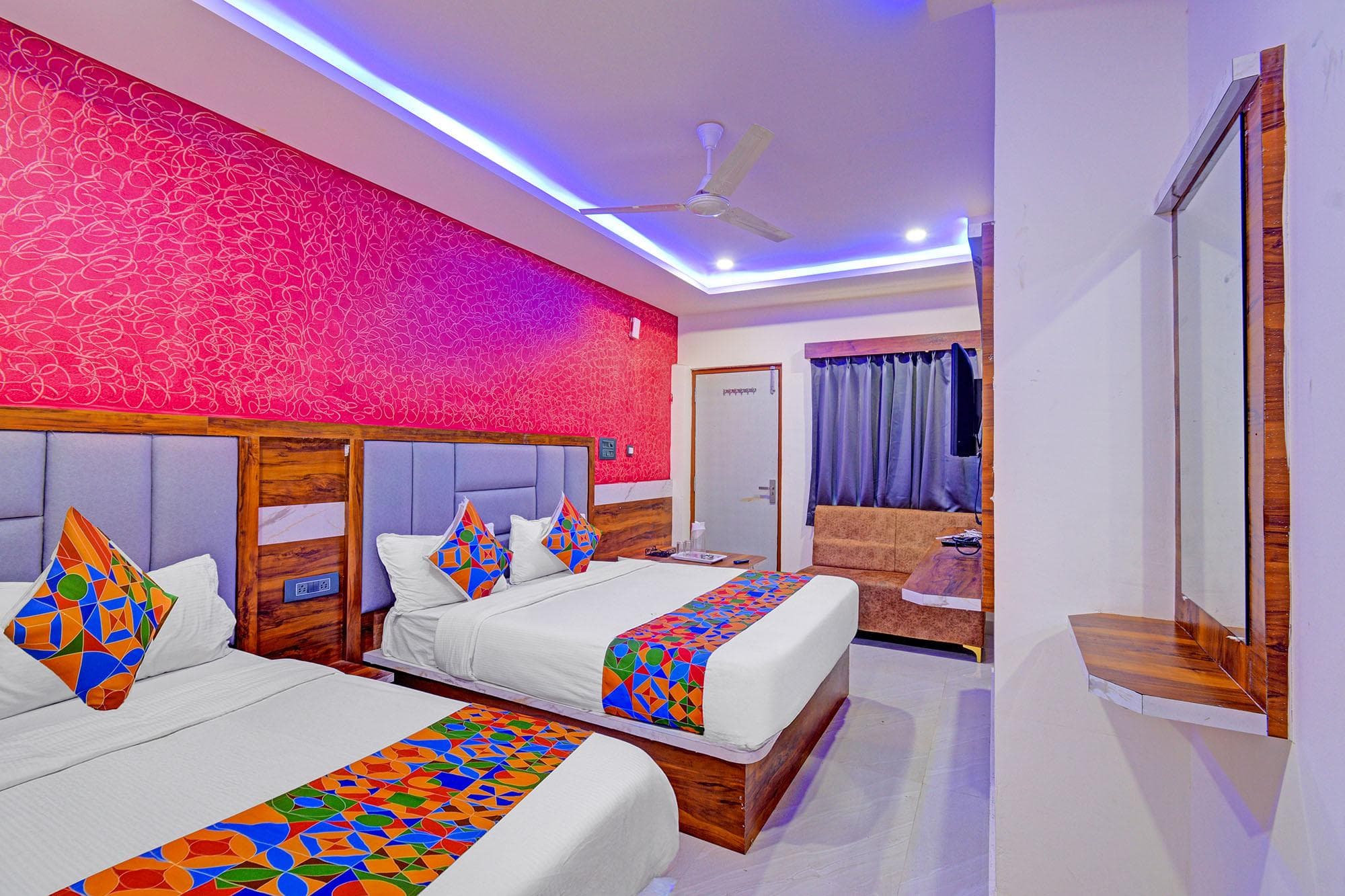 FabHotel SV Grand photo 3