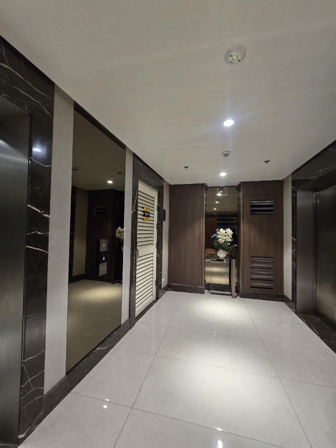 Gentry Manor  Okada , Westside City Paranaque photo 2