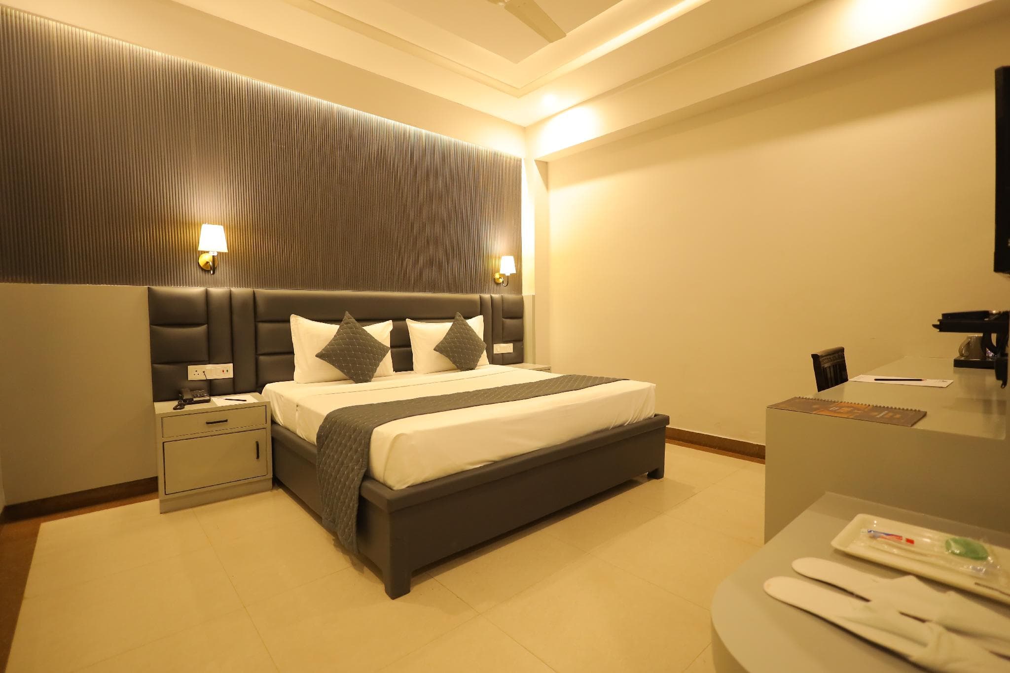 Hotel East Gate By Vablis Hospitality photo 2