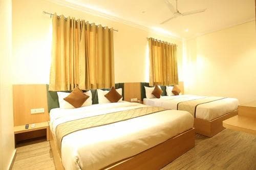 Hotel Nayyar Regency Near Golden temple
