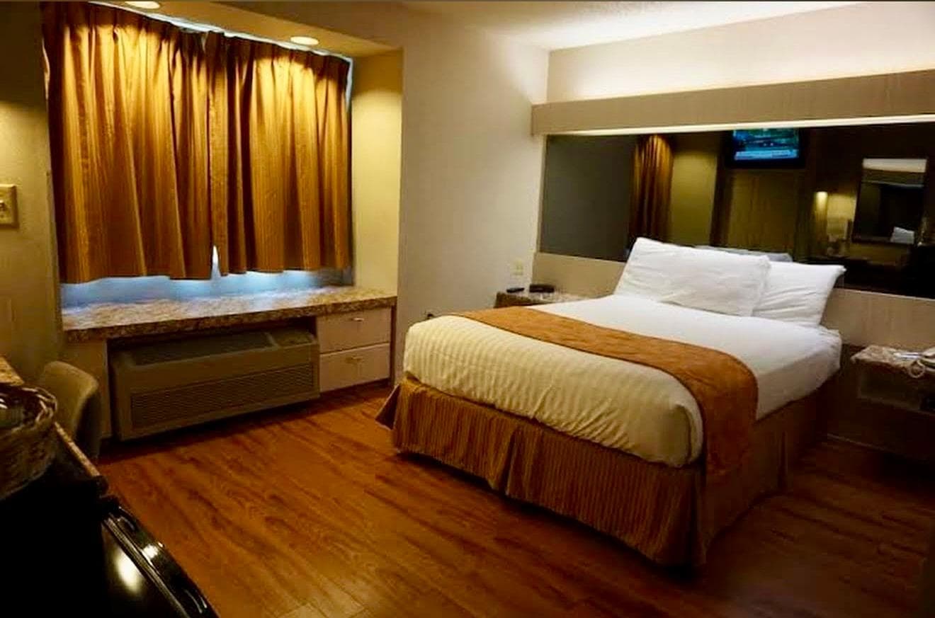CenterWay Hotel Tonawanda photo 3