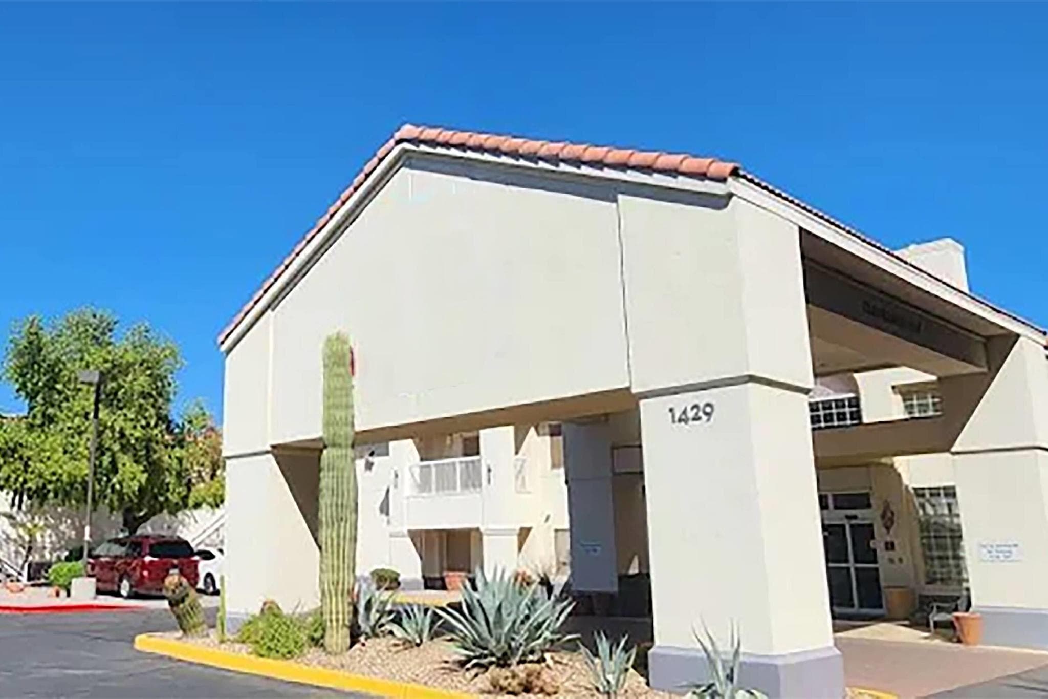 Baymont Inn & Suites by Wyndham Tempe University/Phoenix photo 3