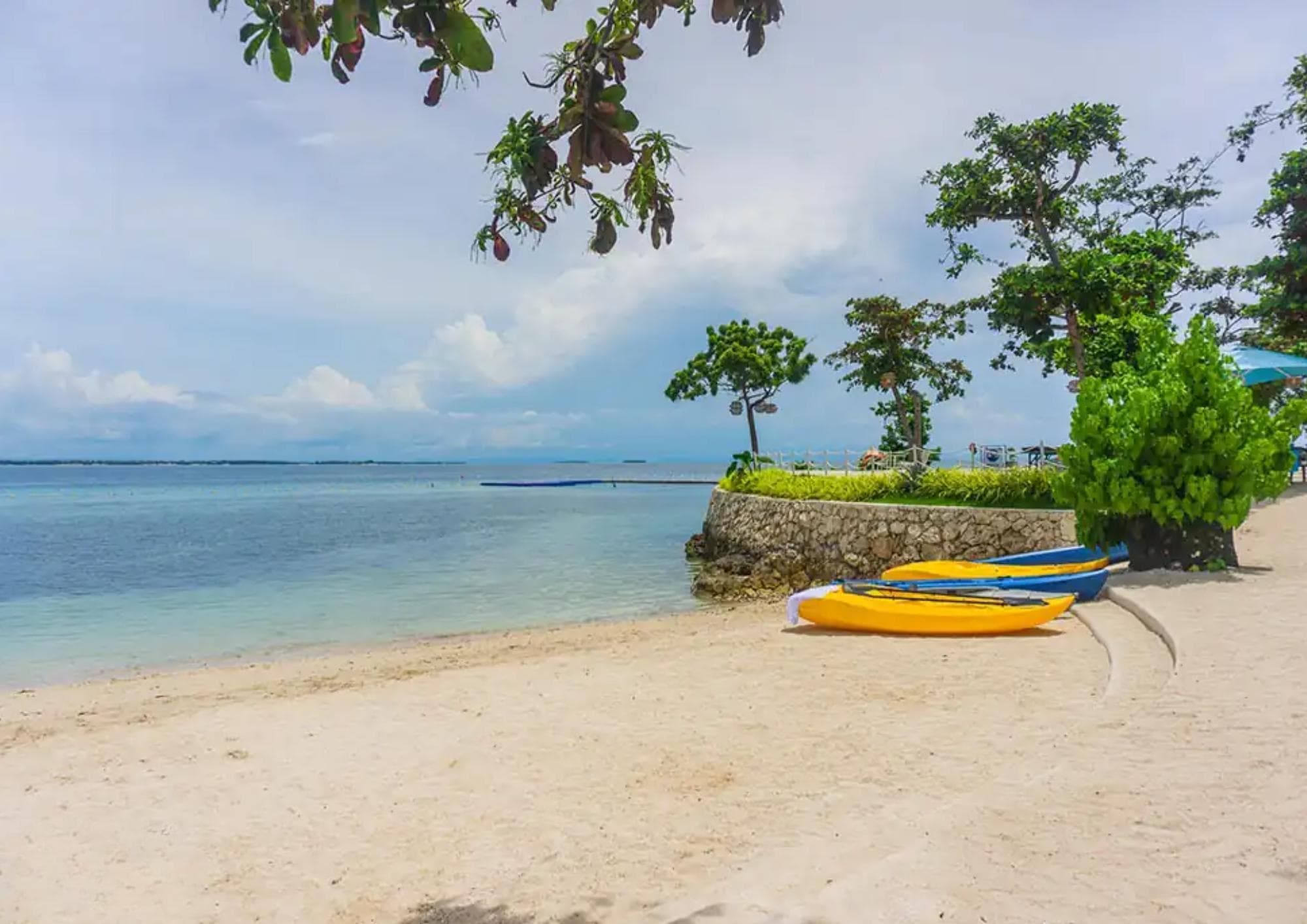 Condotel in Tambuli Seaside 1BR - F11O