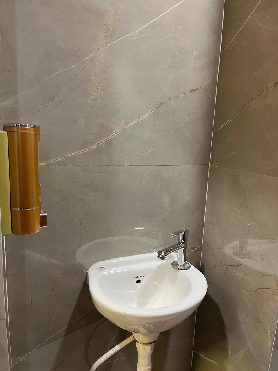 Sriveda Premium Hotel photo 5