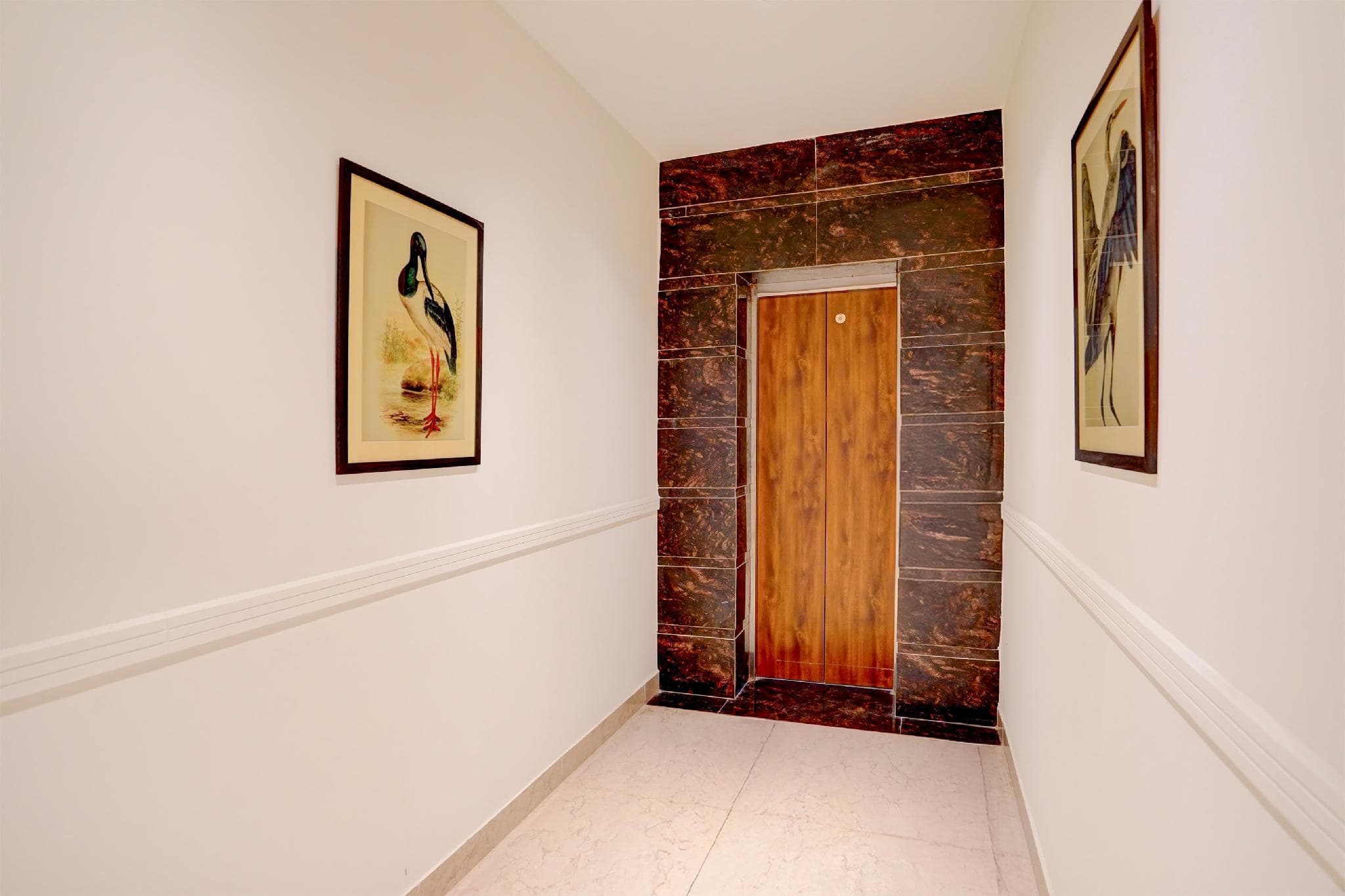 Townhouse Oak Sector 31 Noida photo 3