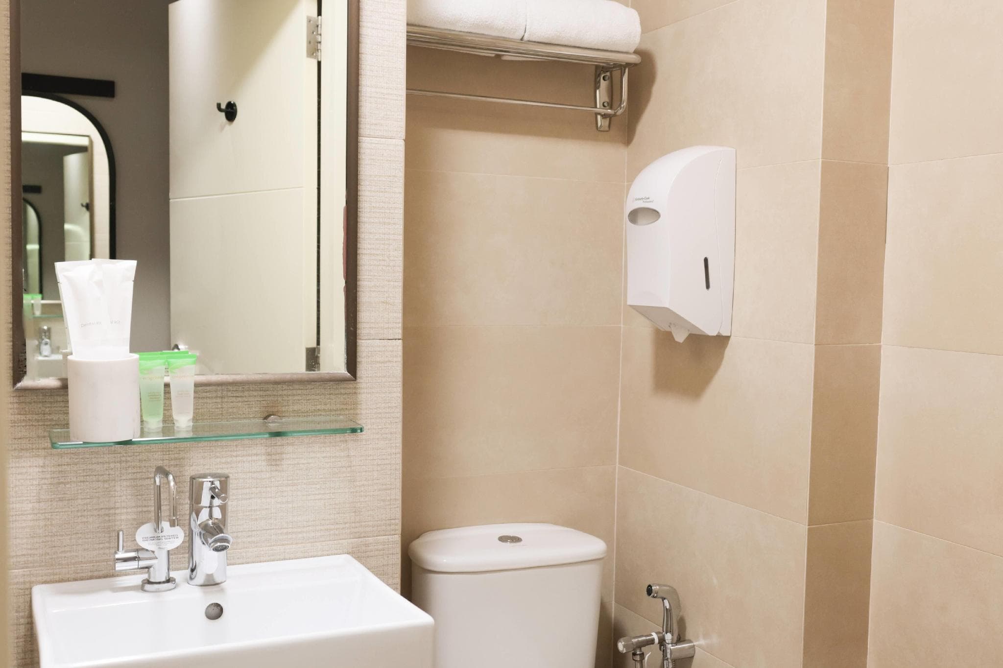 Days Inn by Wyndham Singapore Novena (previously known as Value Hotel Thomson) photo 2