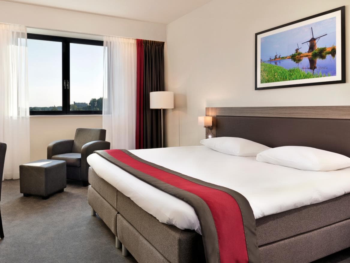 Wings Hotel