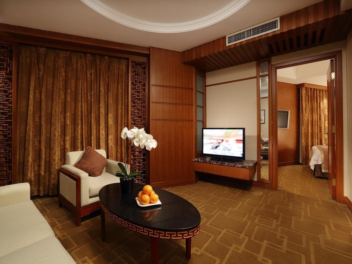 Capital Hotel photo 2