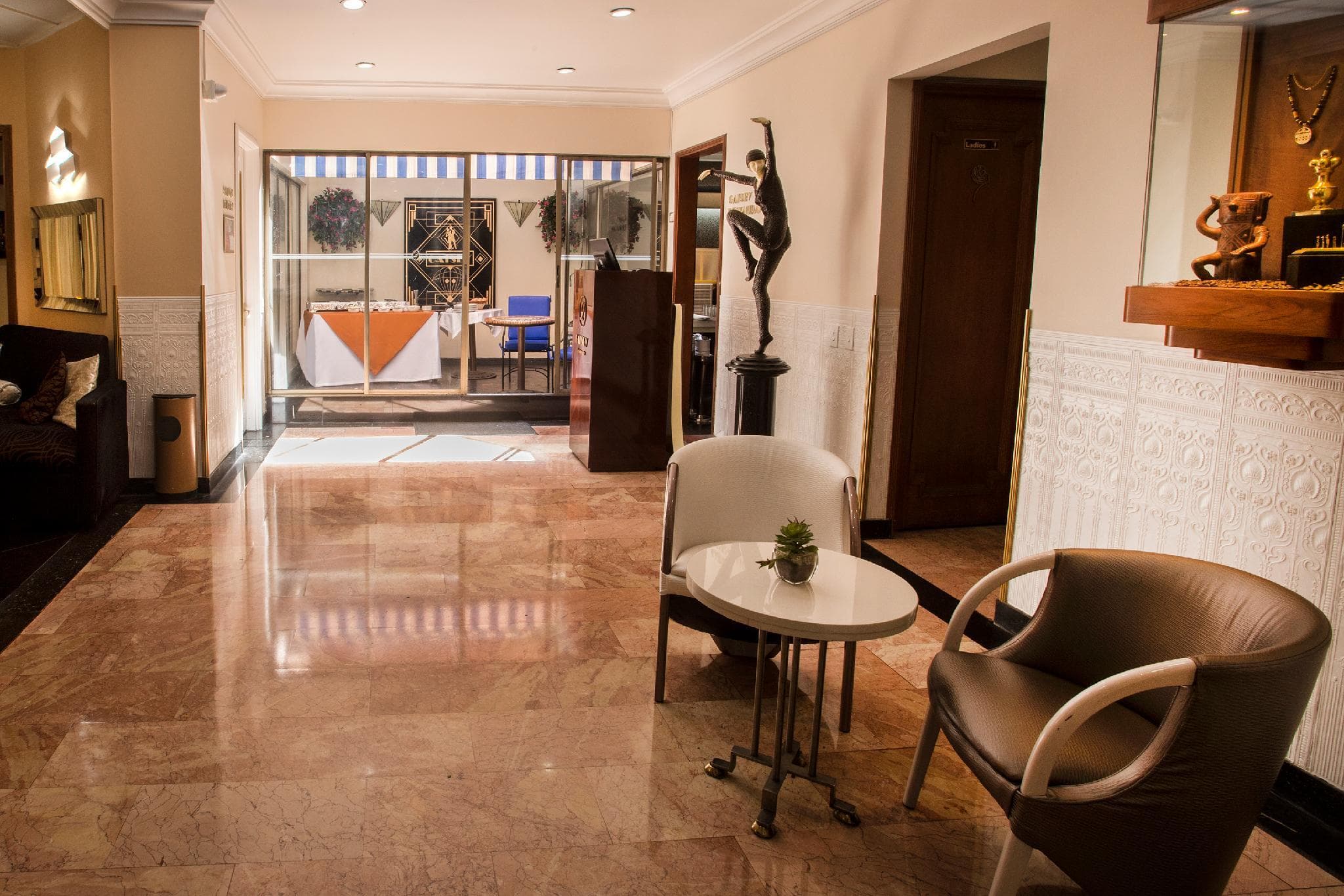 Lancaster House Suites Hotel photo 4