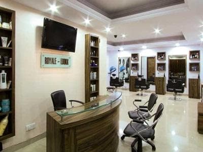 The Piccadily Hotel Lucknow photo 3