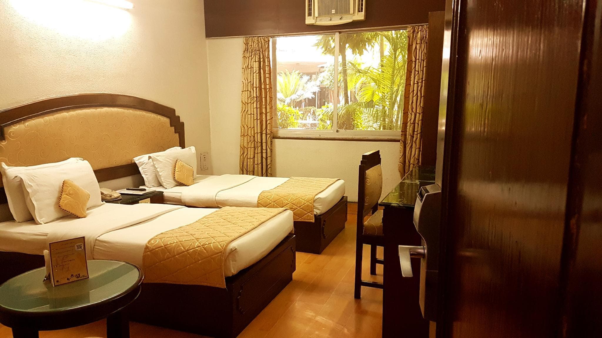 Hotel Deep Palace photo 2