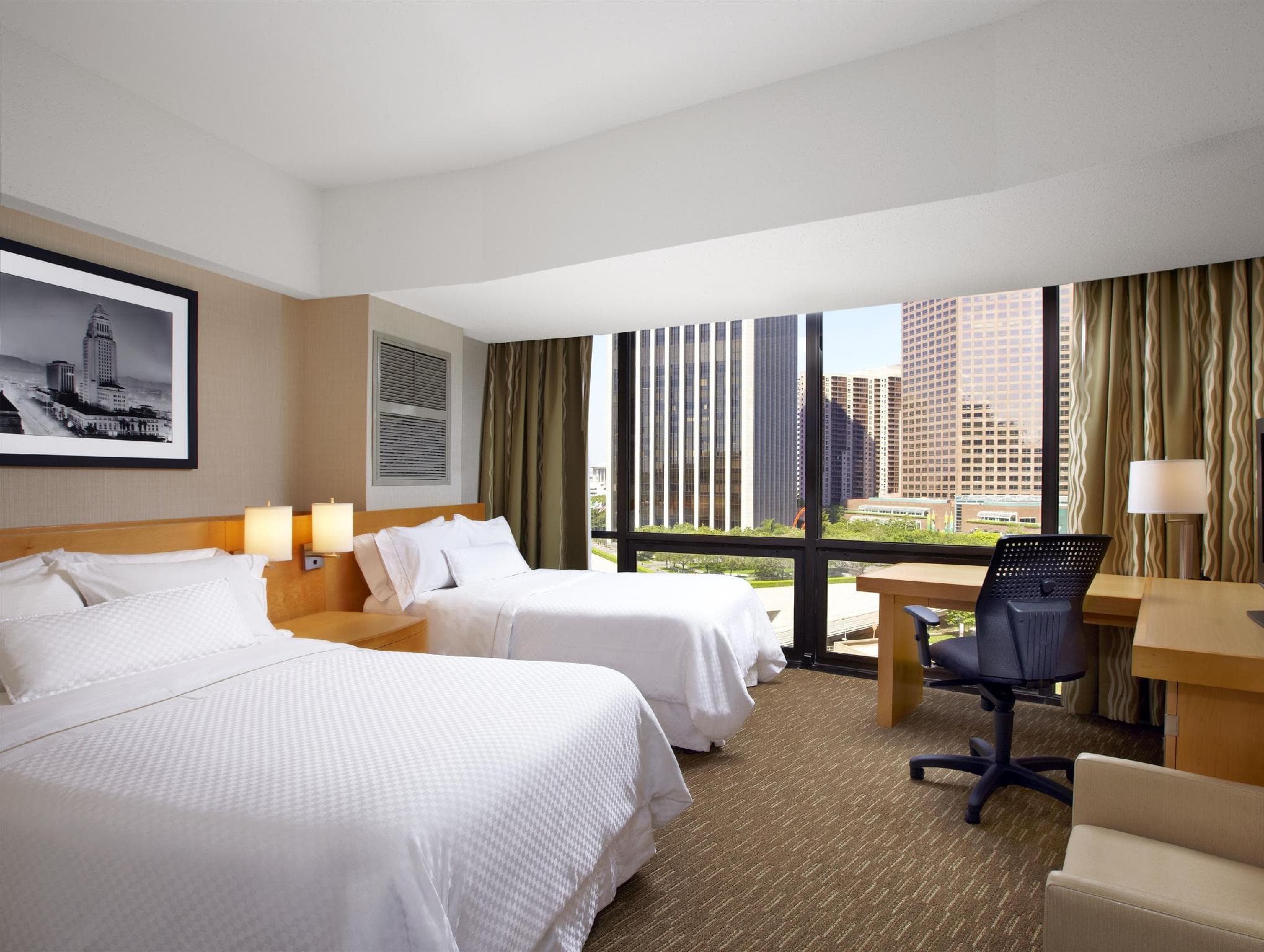 The Westin Bonaventure Hotel & Suites, Los Angeles photo 4