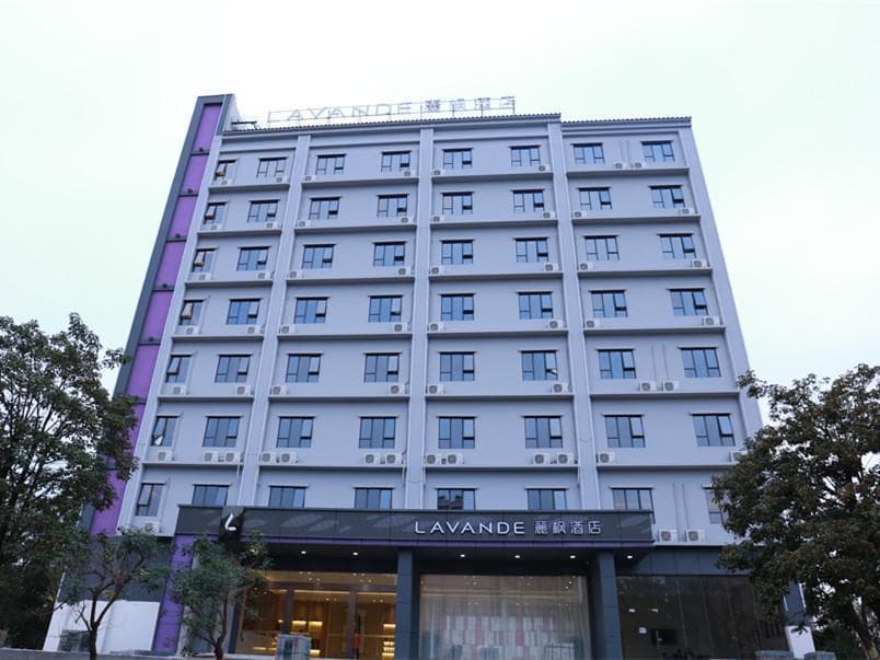 Lavande Hotel·Heyuan Bavaria photo 3