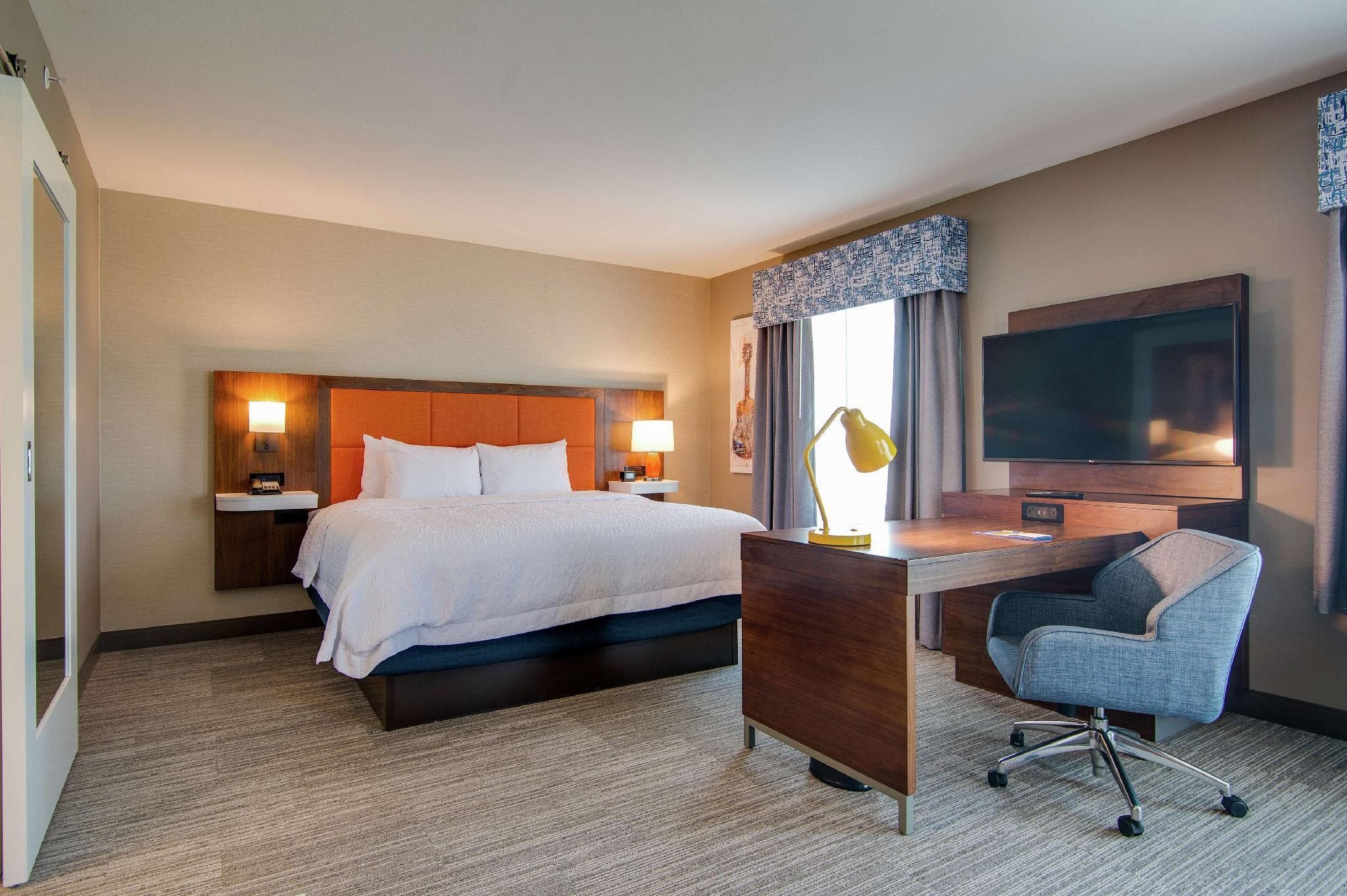 Hampton Inn & Suites by Hilton Nashville North Skyline photo 2