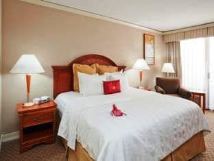 Crowne Plaza Executive Center Baton Rouge By IHG photo 2