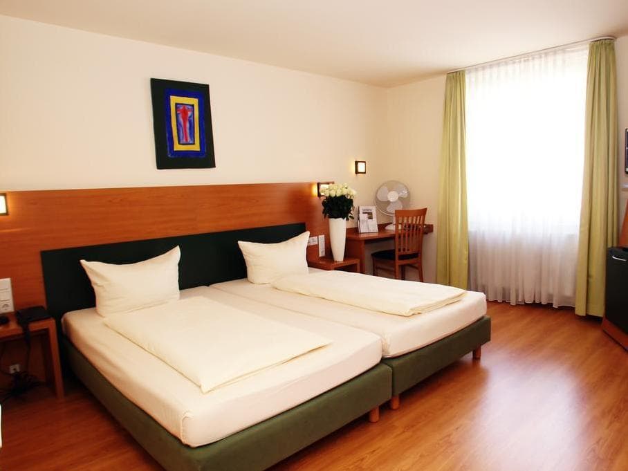 Memphis Hotel