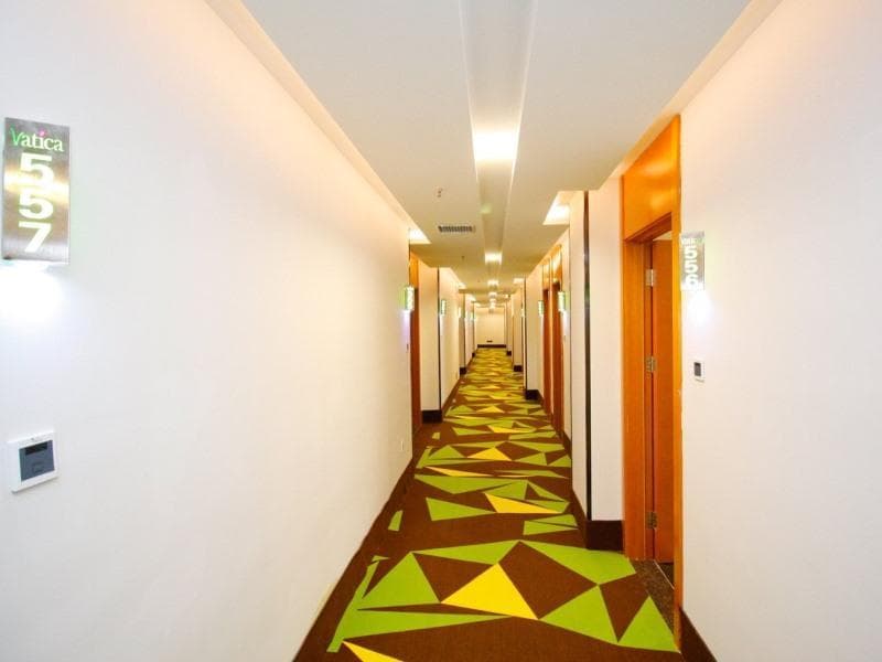 Vatica HeFei Baishuiba BHG Hotel photo 5
