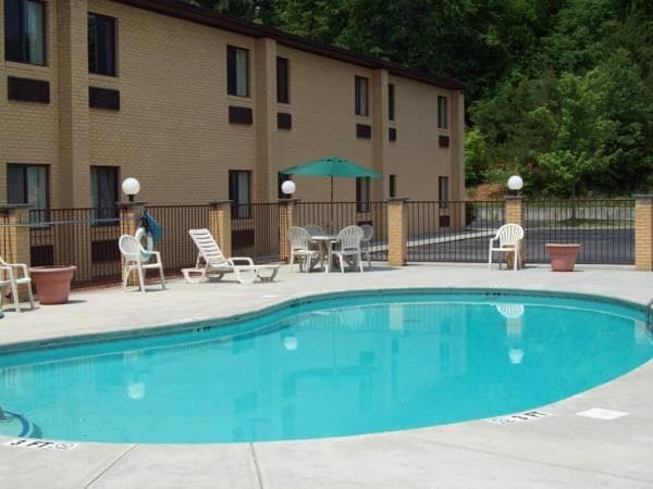 Quality Inn Clinton-Knoxville North photo 3