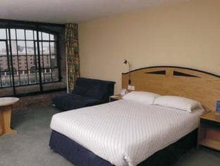 Holiday Inn Express Liverpool-Albert Dock By IHG photo 2