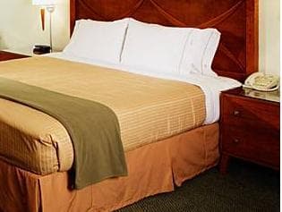 Holiday Inn Express Simi Valley By IHG photo 2