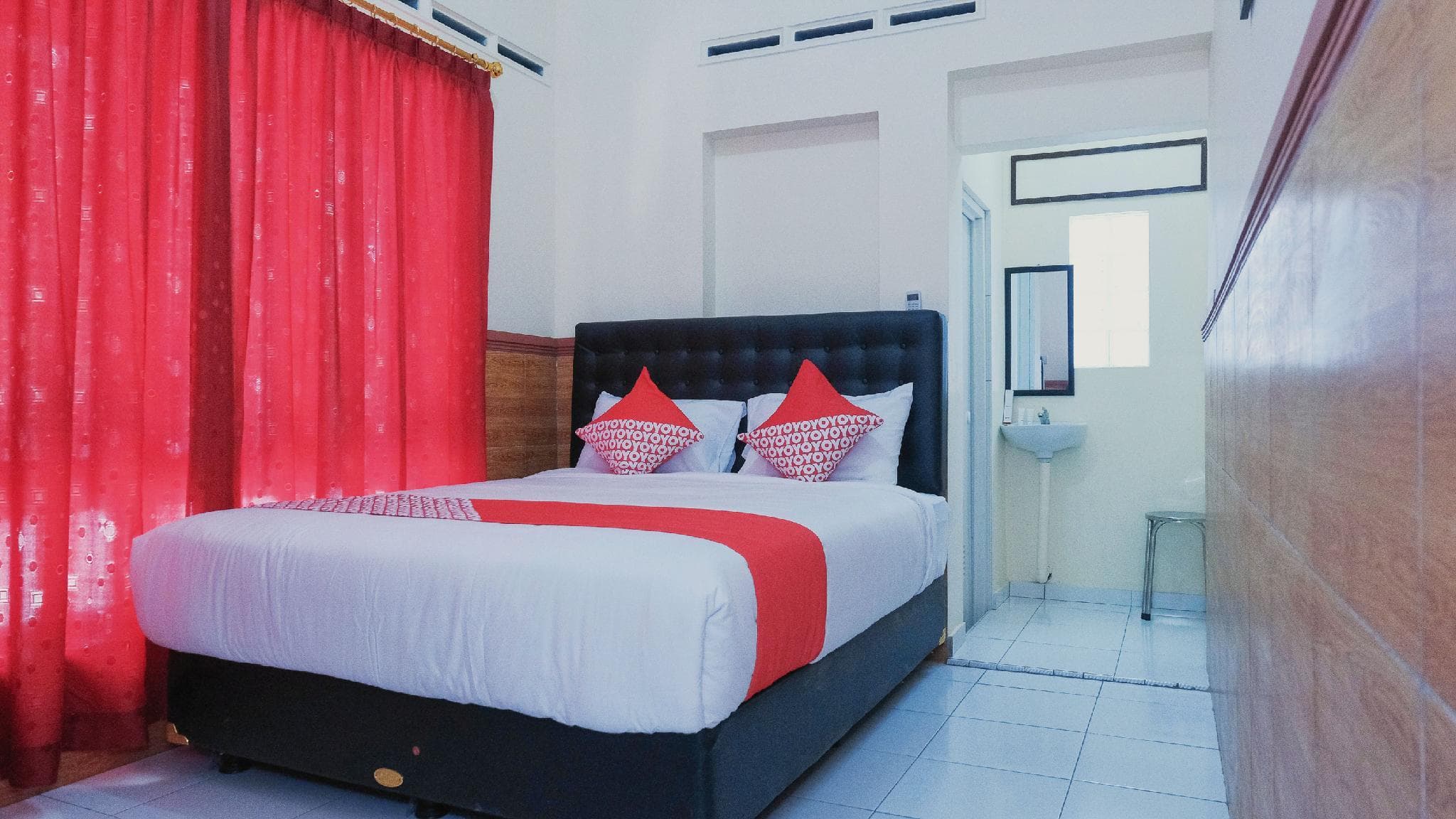 OYO 1190 Griya Soeratin Residence Syariah photo 2